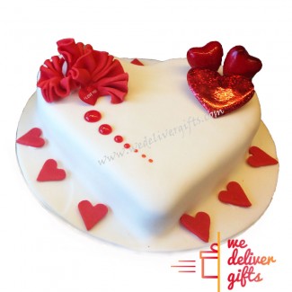 Love Cake From the Buttom of the Heart