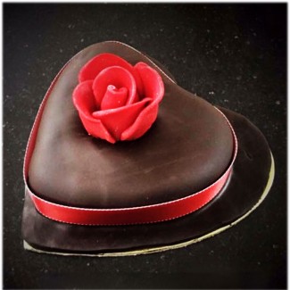 Dark Heart with red rose Cake