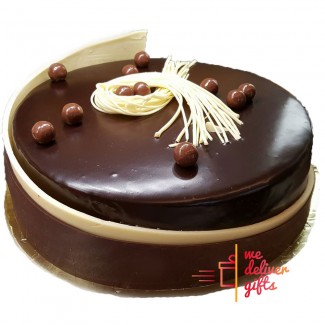 Mousse Chocolate Maltesers Cake